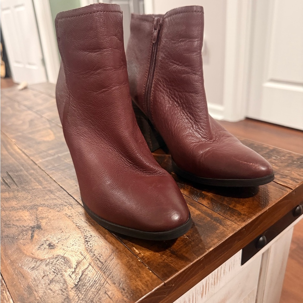 Steve Madden Burgundy Leather Ankle Booties